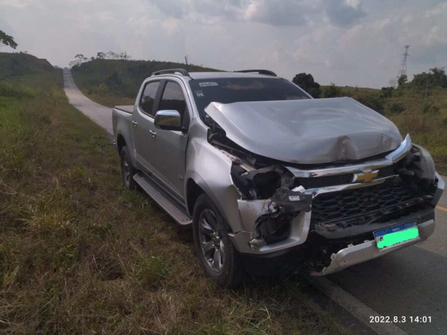 Caminhonete com três moradores de Sena se envolve em acidente na BR-364