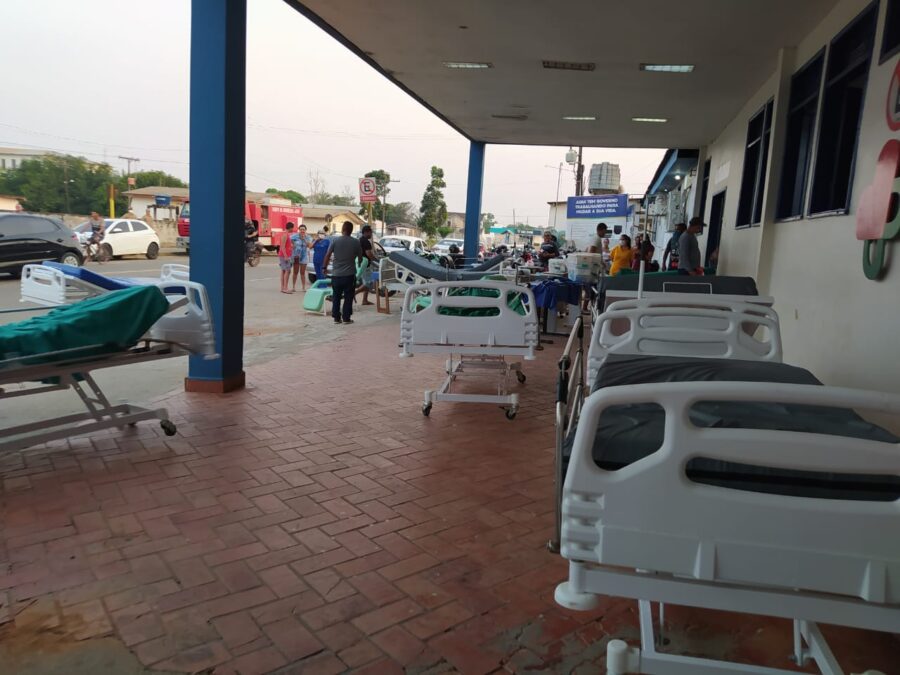 Após forro do hospital de Sena desabar, pacientes são transferidos para locais provisórios