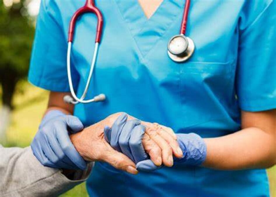 Profissionais do AC participam de greve geral contra suspensão do piso nacional da Enfermagem