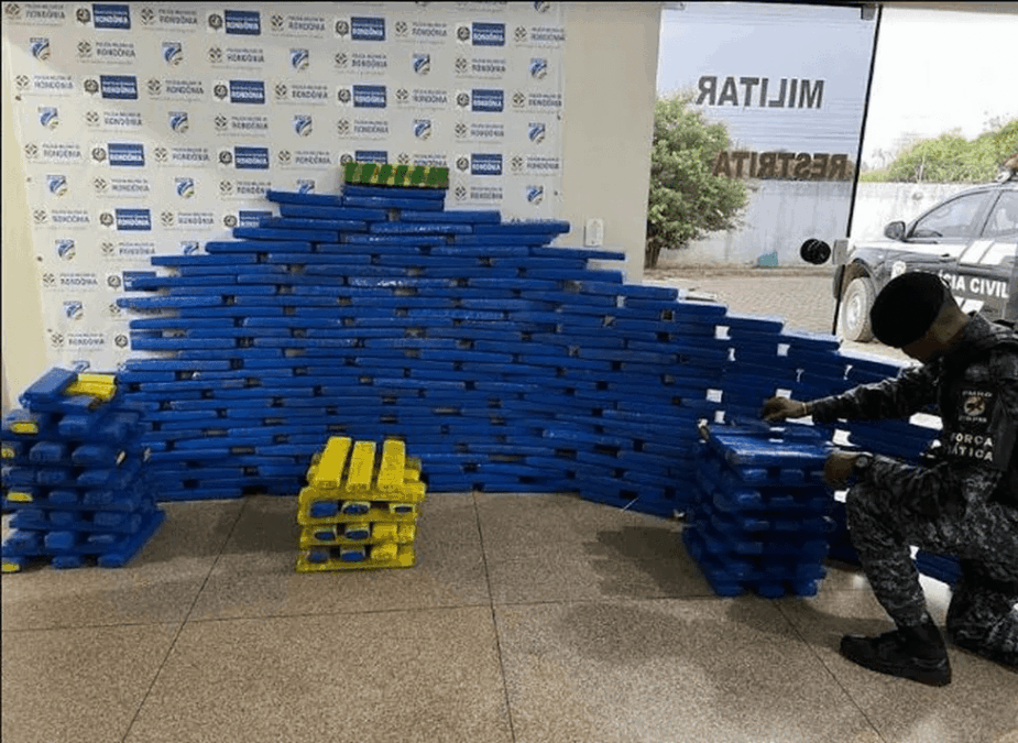Polícia encontra cerca de 300 kg de maconha em Ji-Paraná