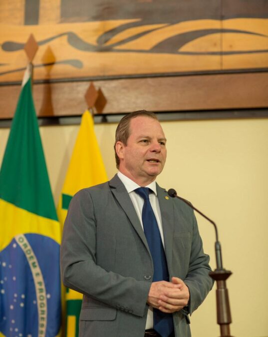 Apesar de decisão judicial, Longo diz que convocação de bombeiros foi facilitada por Gladson