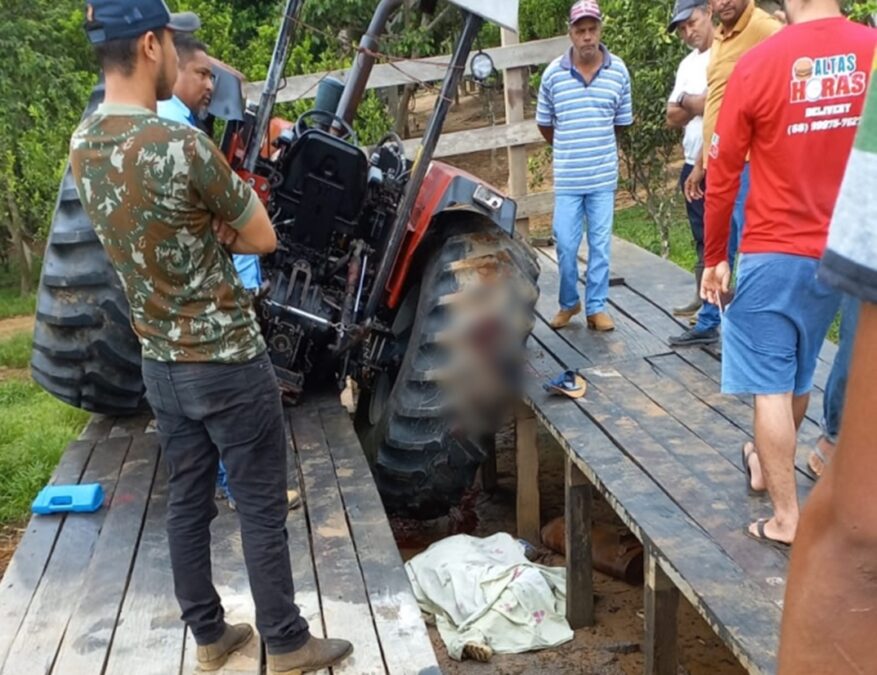Trabalhador morre com cabeça esmagada por trator na BR 317 no Acre