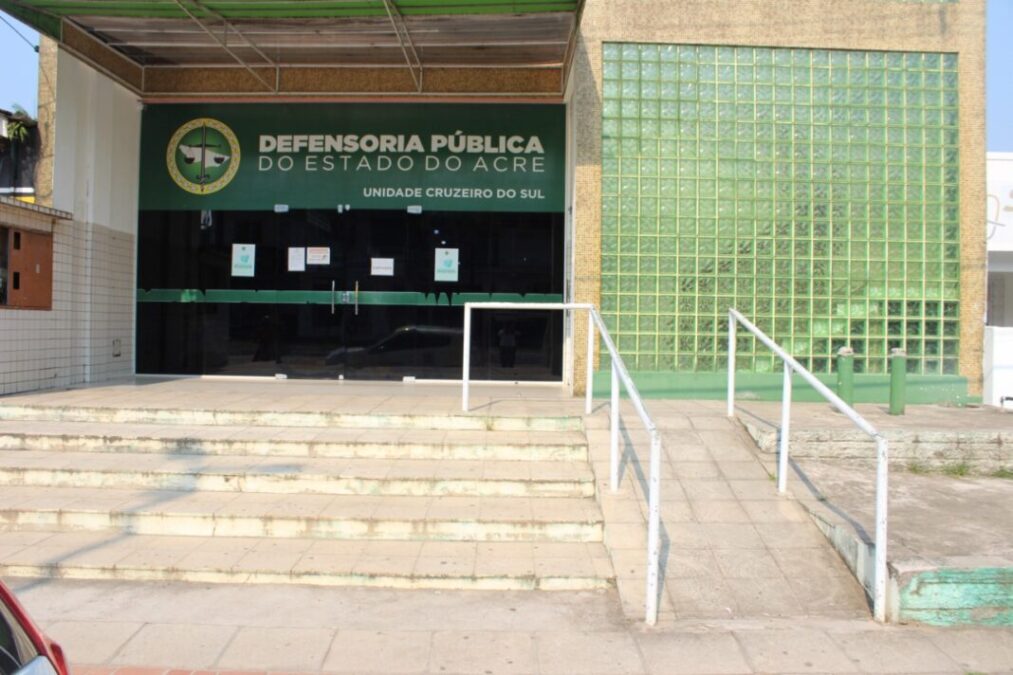 Criminosos furtam fiação de unidade da Defensoria Pública e atendimentos são suspensos no Acre