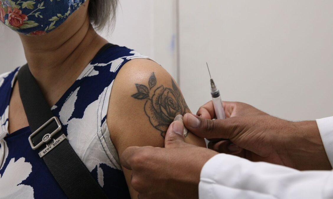 Covid: nova variante no Brasil eleva número de casos da doença