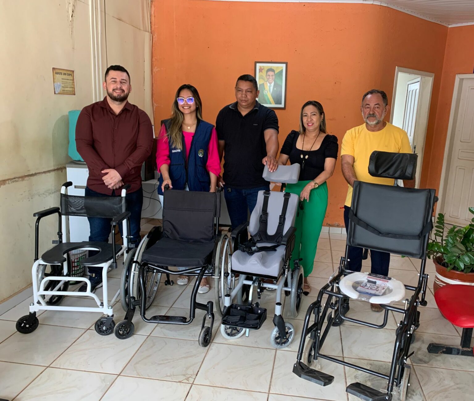 Saúde do Acre realiza a entrega de cadeiras de rodas nos municípios do estado