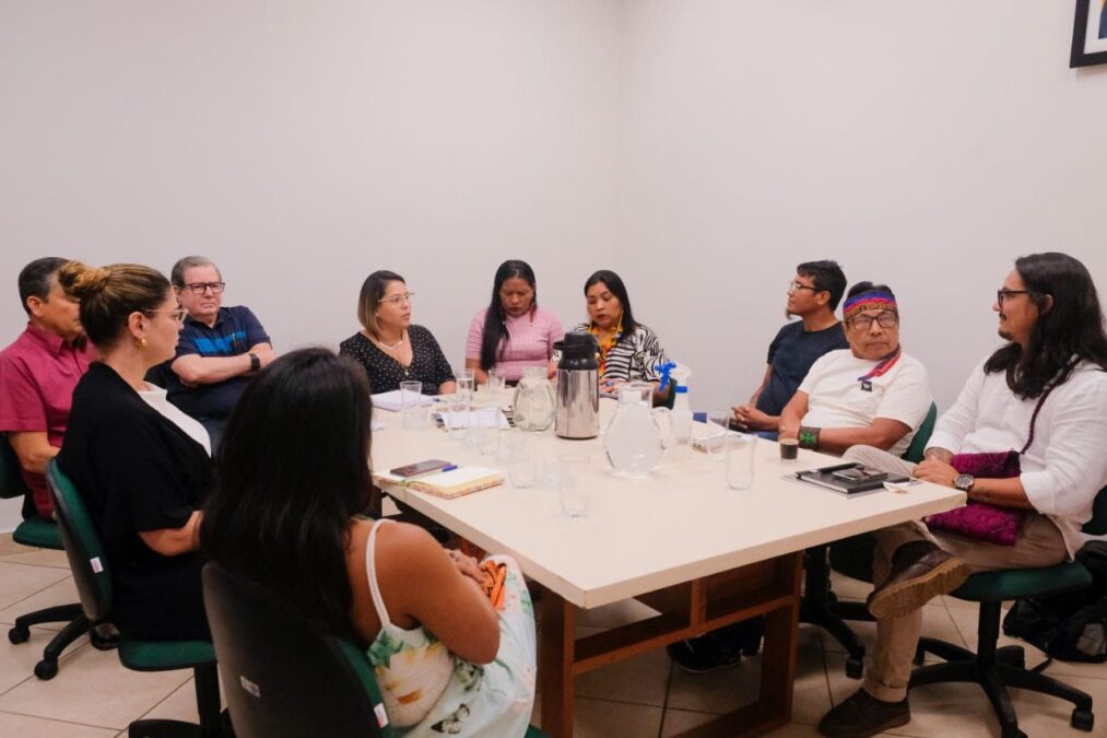 Em reunião com lideranças, governo discute criação de Conselho Estadual dos Povos Indígenas
