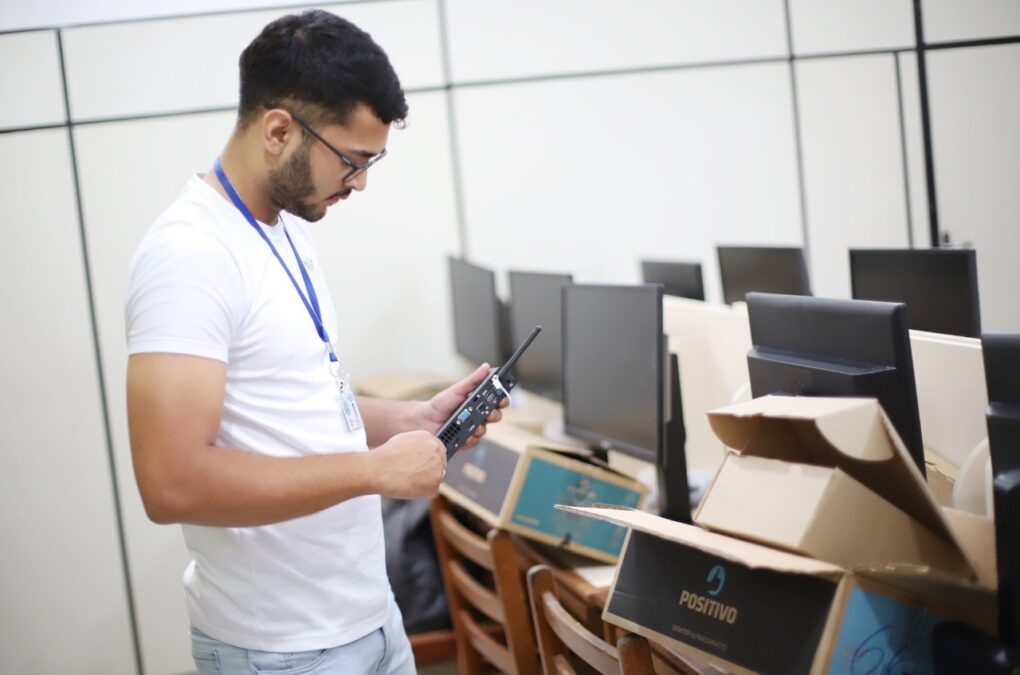 Educação inicia entrega de laboratórios de informática dentro do plano de 100 dias de gestão