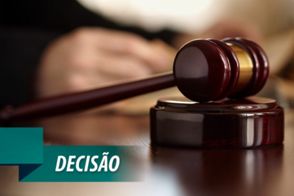 Aluno que processou professor por ter lhe tomado celular em sala de aulo perde causa na justiça