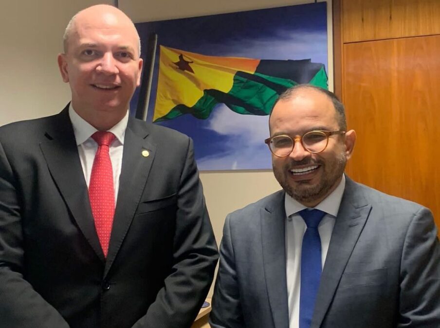 Deputado Gerlen Diniz recebe em seu gabinete em Brasília o Diretor de Turismo do Acre Marcio Pereira