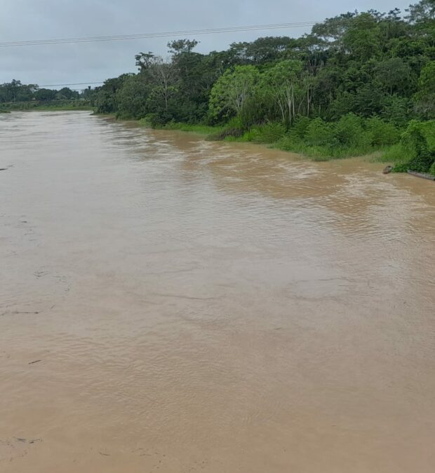 Rio Iaco apresenta uma elevação nas águas e preocupa autoridades