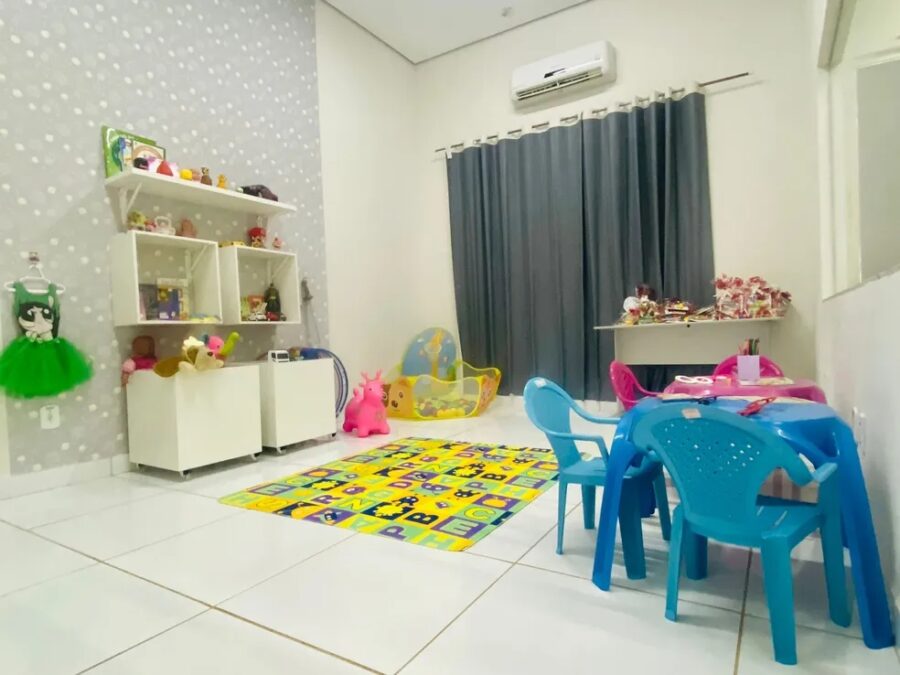 Delegado cria sala humanizada para acolher crianças durante atendimentos em unidade na Cidade do Povo