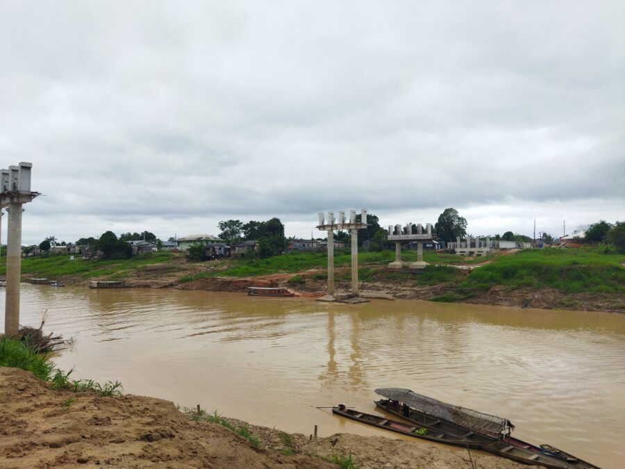 Aumento do nível do Rio iaco em Sena Madureira devido às chuvas na região acreana