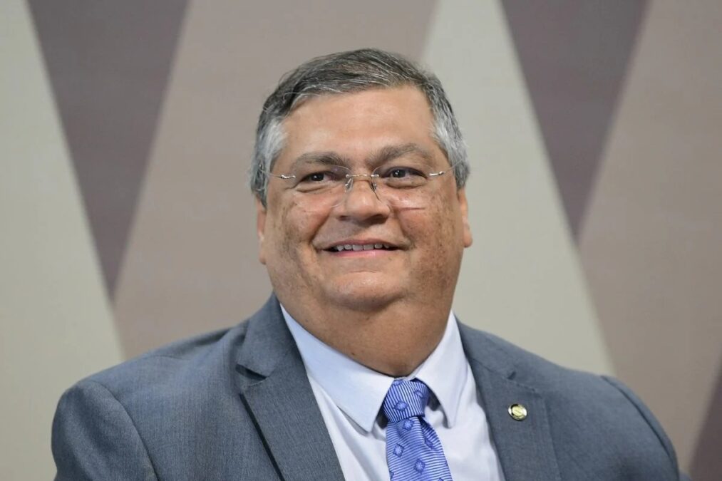 ‘Se o senhor é da Swat, eu sou dos Vingadores’, diz Flávio Dino a Marcos do Val no Senado