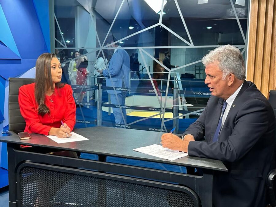 Senador Sérgio Petecão discute Plano Amazônia Mais Sustentável em entrevista ao Programa Argumento