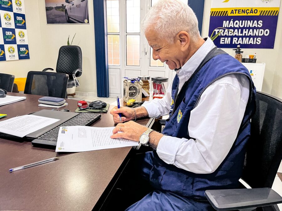 Governo do Estado, por meio do DERACRE, libera R$ 500 MIL para recuperação de ramais em Sena Madureira