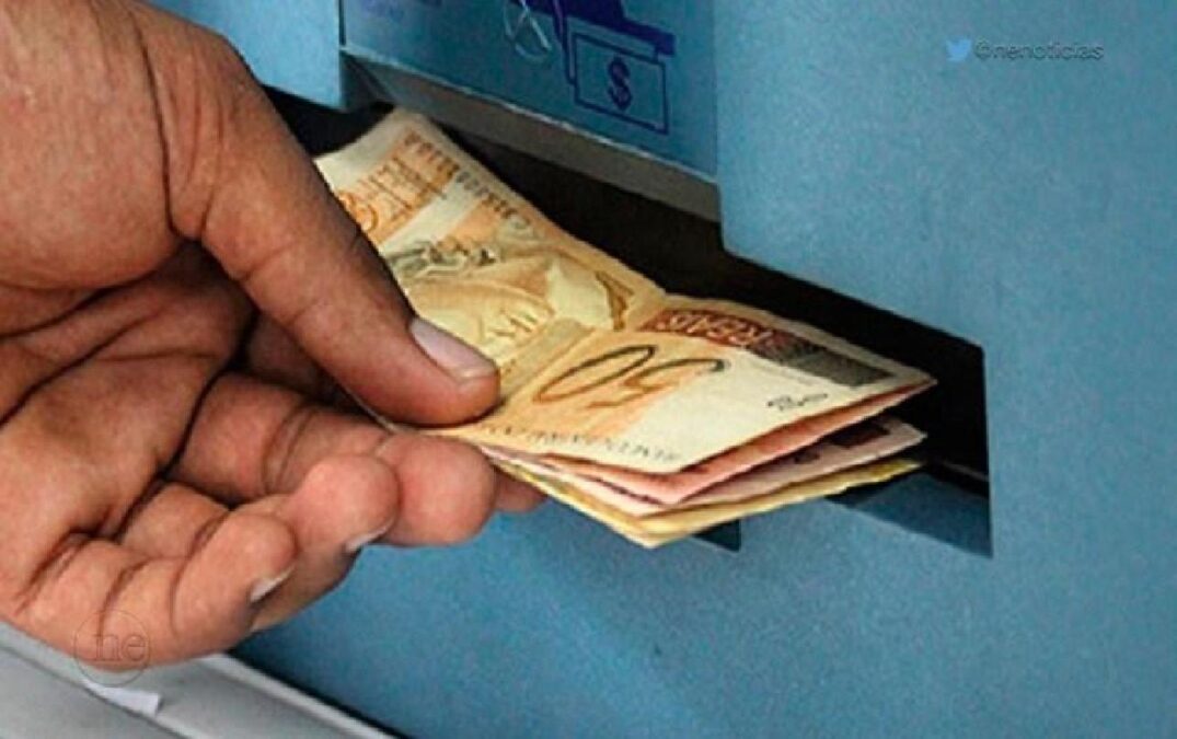 Governo do Acre antecipa pagamento do salário e primeira parcela do aumento aos servidores estaduais