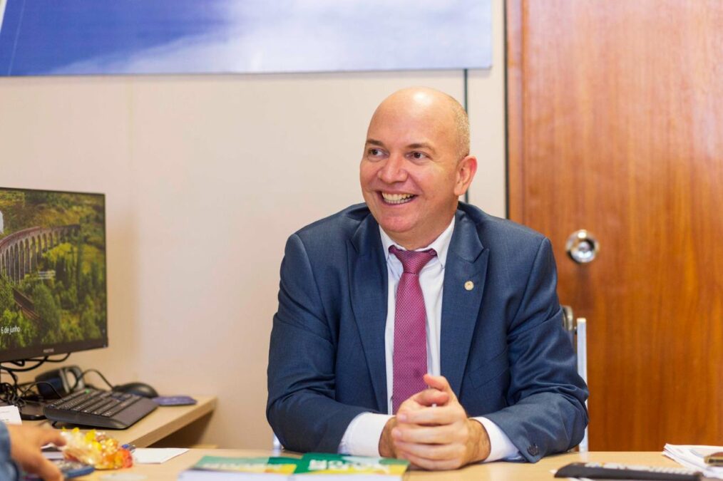 Gerlen Diniz é novamente reconhecido como o melhor deputado federal do Acre