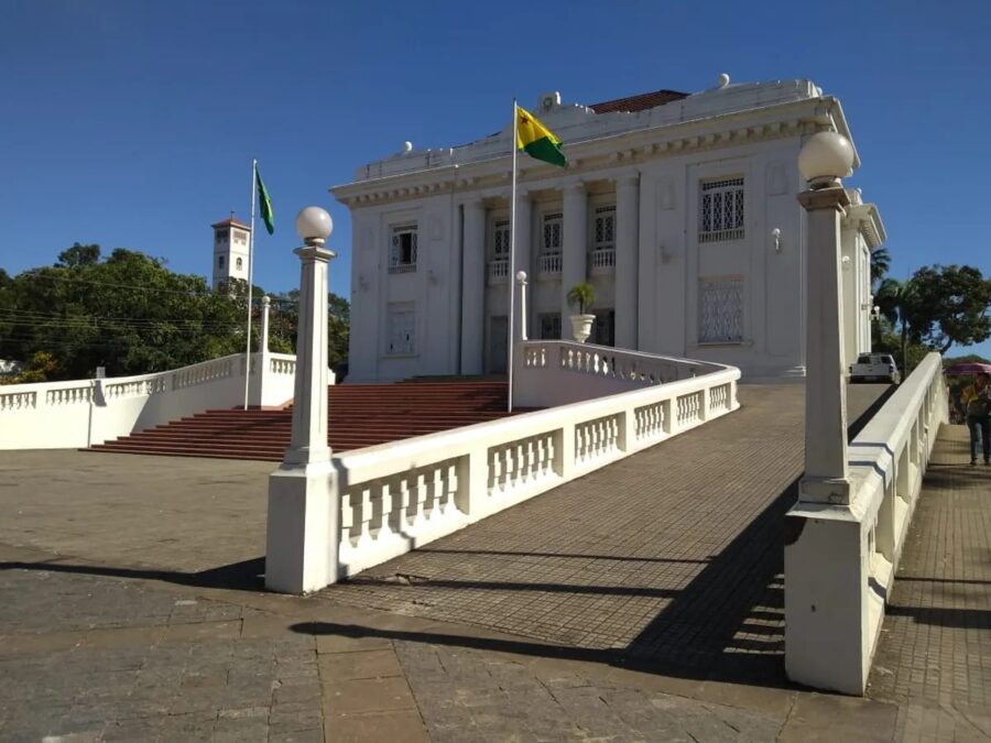 Diário Oficial do Acre oficializa exonerações de secretários de Estado alvos de investigações