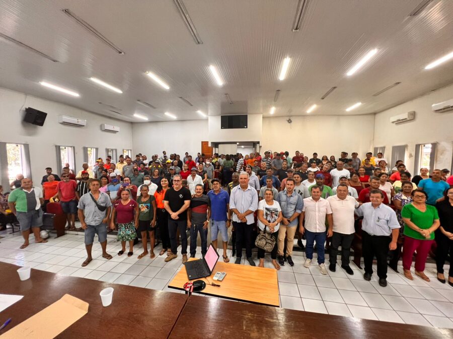 Petecão defende que pescadores possam receber juntamente o seguro defeso e o bolsa família