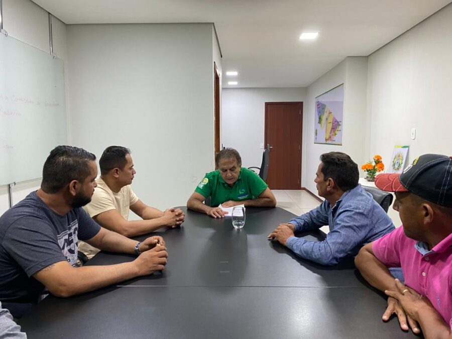 Prefeito de Manoel Urbano e Presidente da SANEACRE firmam compromisso para solucionar problema de esgoto próximo à bomba de captação