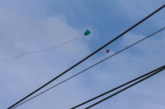 Uso de cerol e linha chilena em pipas está proibido por lei em Rio Branco — Foto: Geraldo Bubniak/AEN