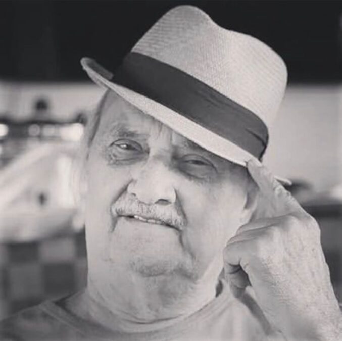 Morre o escritor e poeta acreano Mauro Modesto aos 80 anos, em Rio Branco