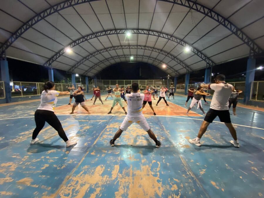 Saúde em Movimento: Projeto de ginástica aeróbica gratuita impulsiona bem-estar na comunidade