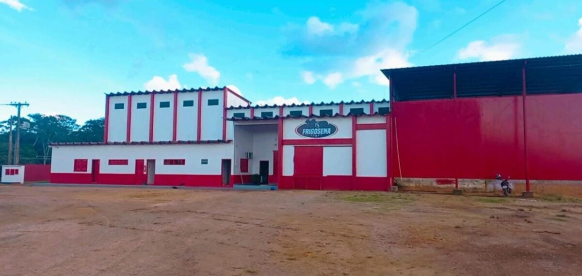 FRIGOSENA Recebe sinal verde para retomar operações após inspeção conjunta por MPAC e IDAF