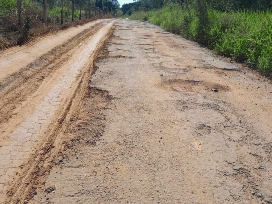 Gerlen Diniz garante recursos para revitalização da estrada da Boca do Caeté em Sena