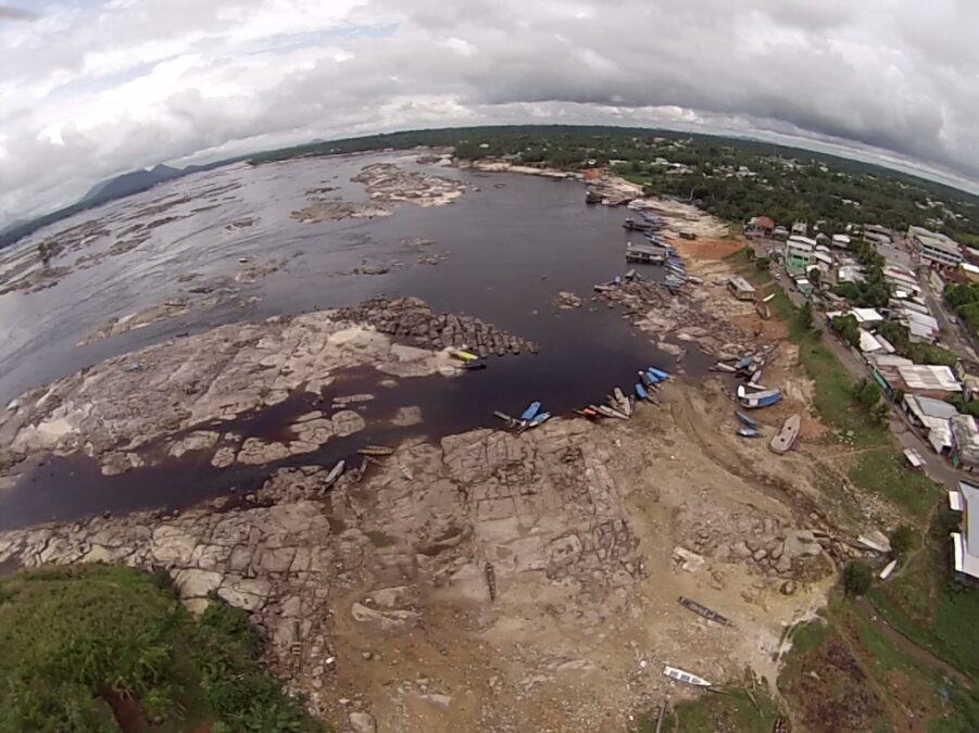 Manaus entra em situação de emergência por causa da seca no Rio Negro