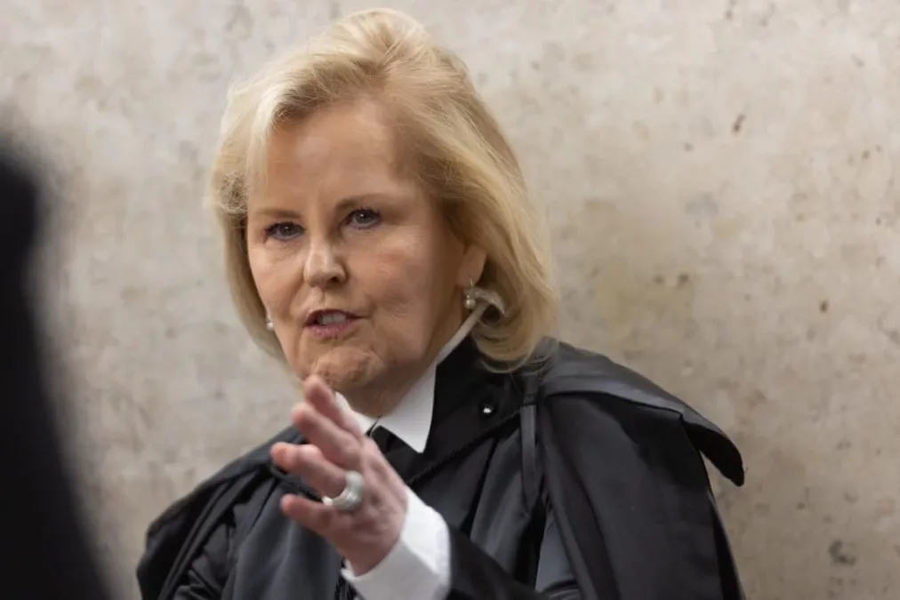 Rosa Weber vota contra criminalização do aborto até 12 semanas