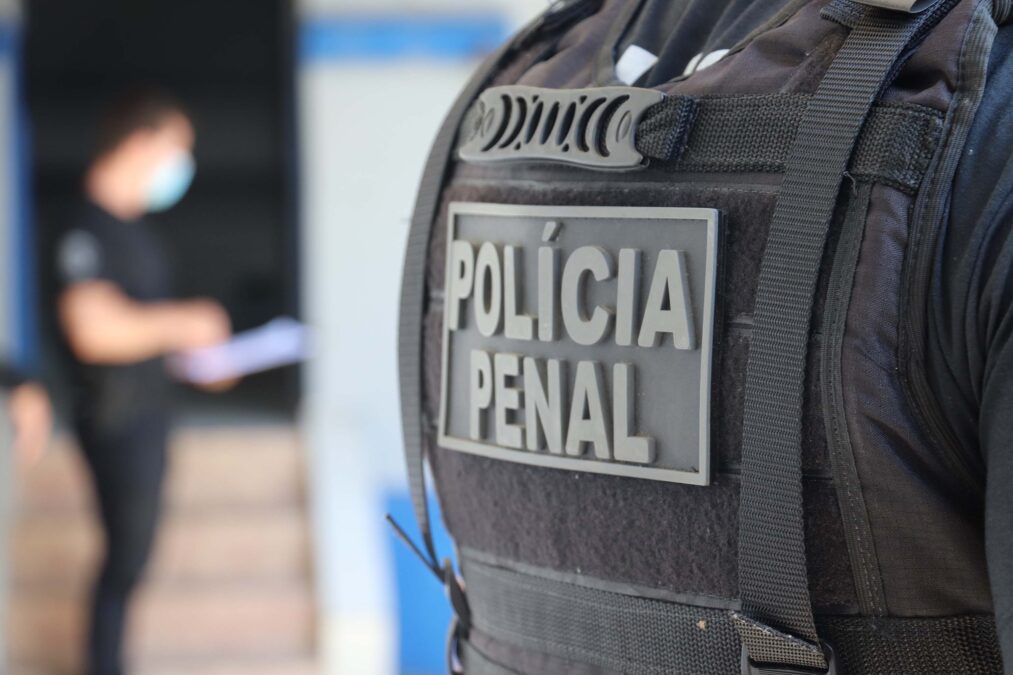MP denuncia policial penal do Acre por racismo e ameaça a promotor de Justiça