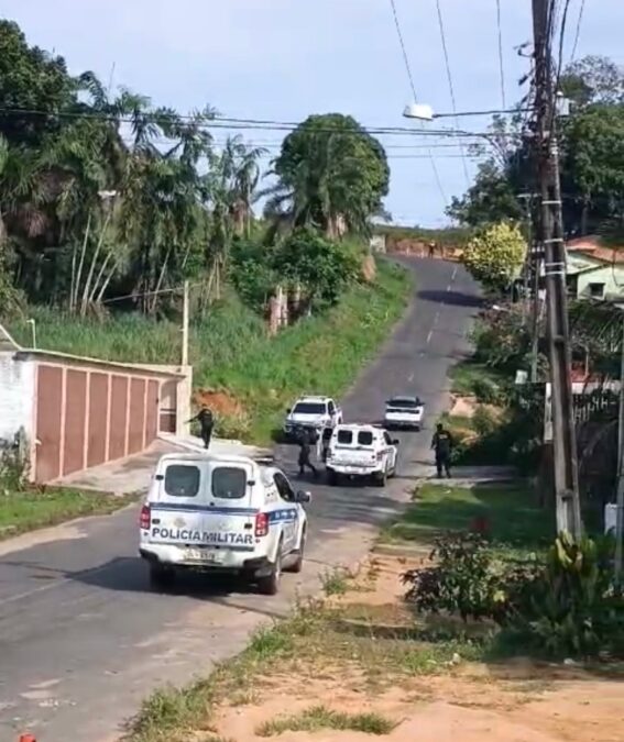 URGENTE: Grupo de assaltantes faz reféns em Cruzeiro do Sul, interior do Acre