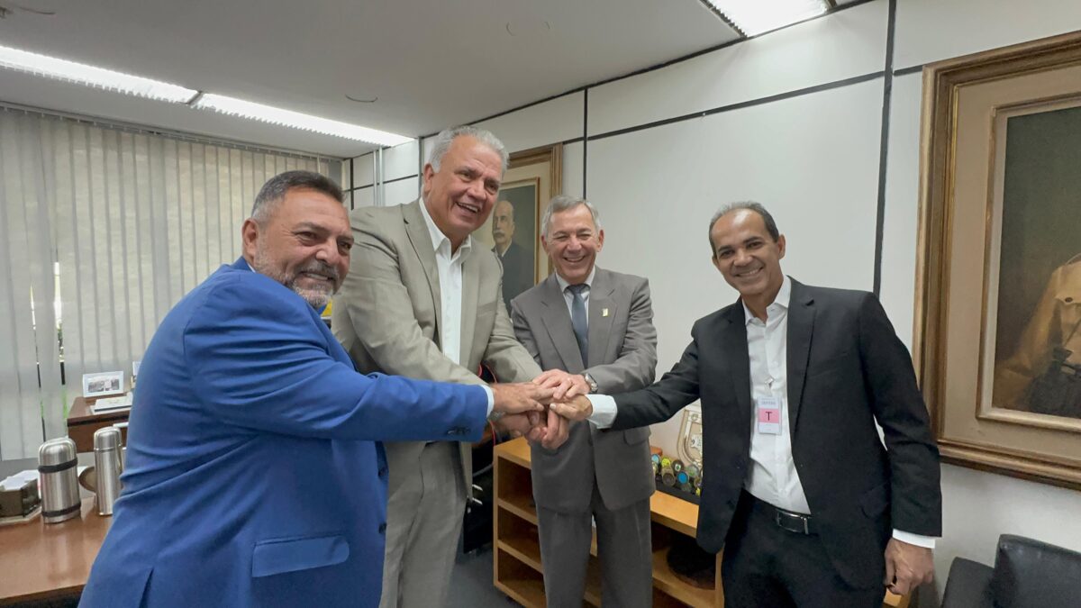 Petecão, Barbary e Zequinha planejam a construção de um porto, e uma adequada orla, no município de Cruzeiro do Sul