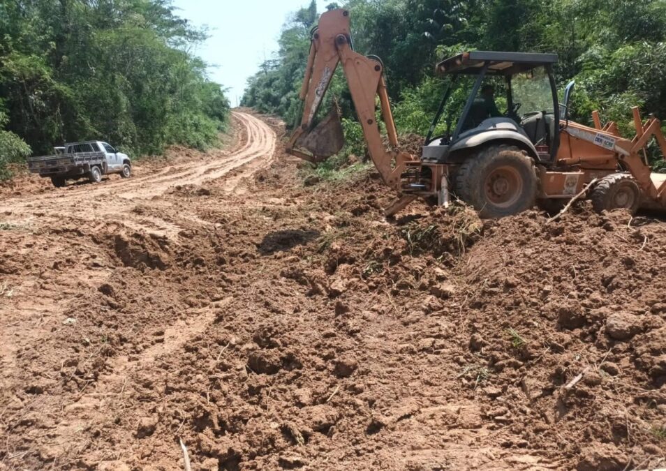 Deracre trabalha na recuperação do Ramal Macapá em Rio Branco