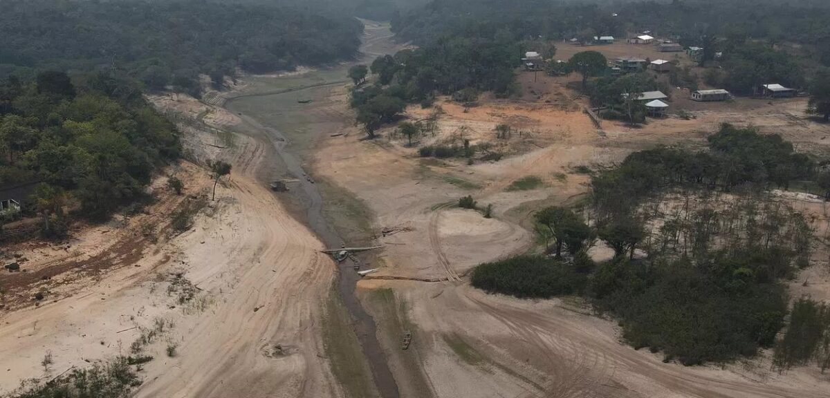 Rio Negro em Manaus tem menor nível em 121 anos, mostram dados portuários