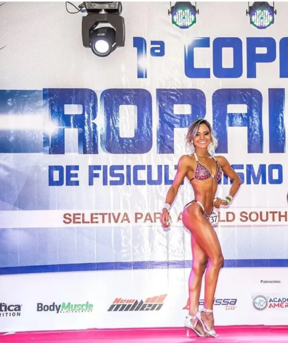 Atleta de fisiculturismo morre e amiga fica gravemente ferida em acidente em Boa Vista
