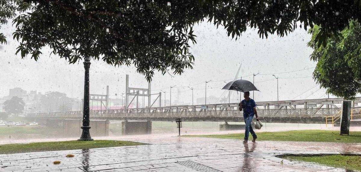 Semana no Acre será marcada por chuvas intensas e queda de temperatura, alerta meteorologista Davi Friale