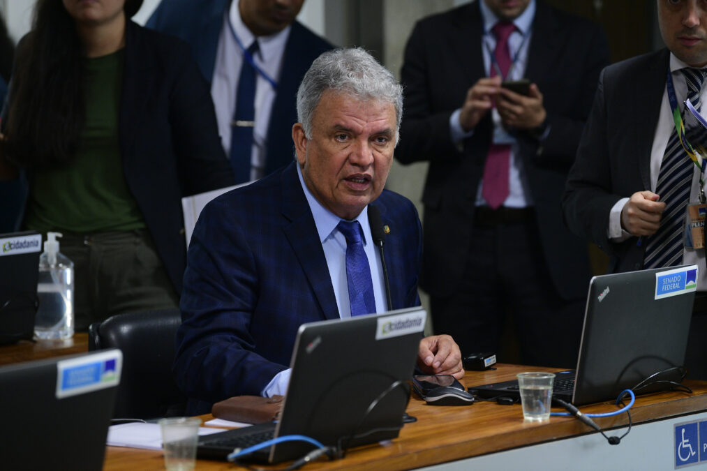 Petecão comemora sanção da lei que garante pensão para filhos e dependentes de vítimas de feminicídio