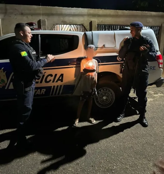 Equipe da Polícia Militar do Acre surpreende garoto de 10 anos com aniversário inesquecível
