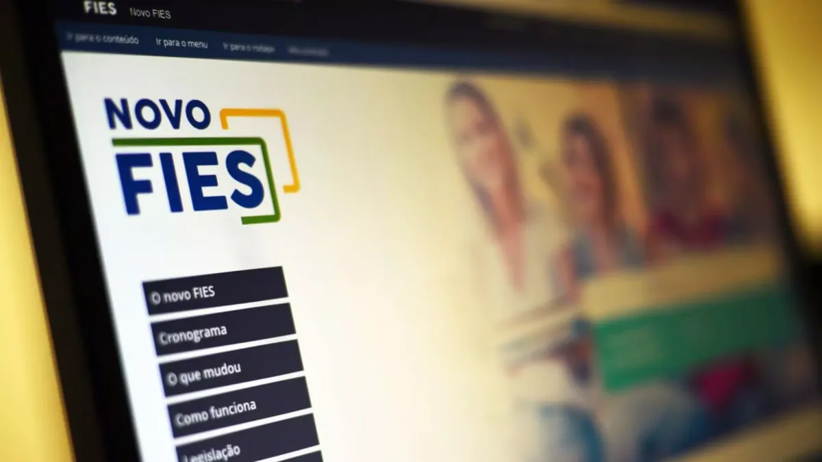 Caixa e BB começam nesta terça as renegociações de dívidas do Fies