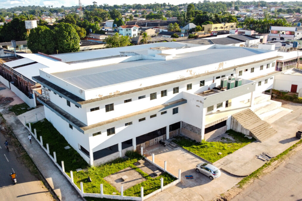 MPAC cobra agilidade na conclusão da reforma do Hospital Geral em Sena Madureira