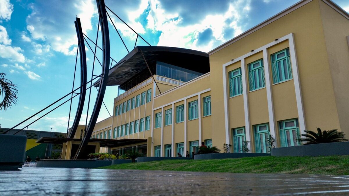 Cultura acreana em ascensão: conquistas e perspectivas da fundação de cultura Elias Mansour em 2023