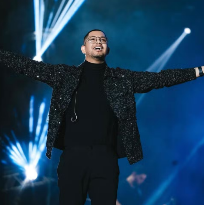 Tragédia no mundo gospel: cantor Paulo Henrique morre após passar mal durante show na Bahia