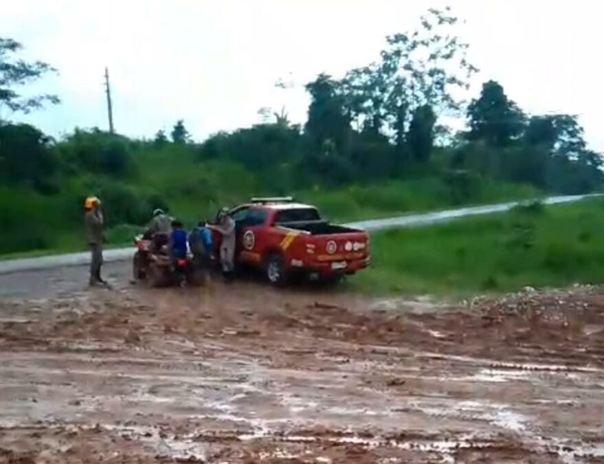 Bombeiros de Sena Madureira resgatam morador ferido por cobra no ramal da Gleba São Jorge