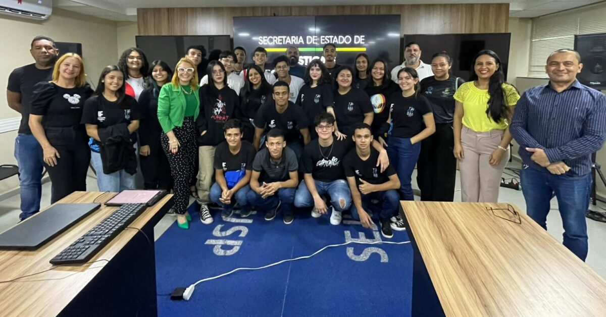 Segurança Pública recepciona alunos do Ifac de Sena Madureira e apresenta funcionamento Centro de Comando e Controle