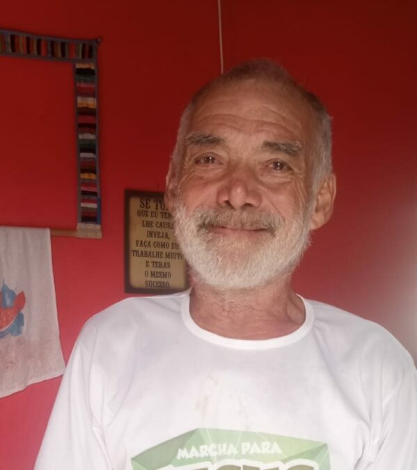 Aposentado cumpre promessa de 40 anos e doa Novilha para comemoração à inauguração da Ponte de Sena Madureira.