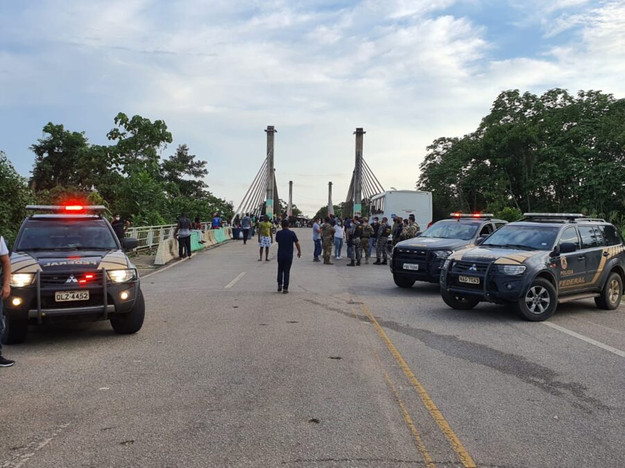 No Acre, taxista é preso pela PF transportando imigrantes de forma ilegal