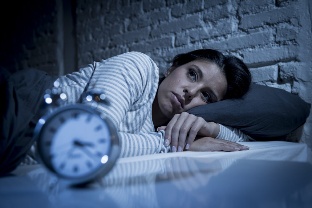 Falta de sono pode ser causa de ansiedade e infelicidade, revela extenso estudo nos Estados Unidos