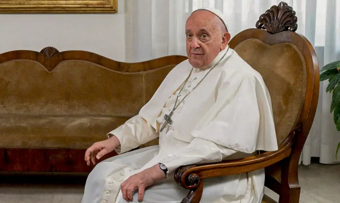 Papa Francisco adverte contra ideologias rígidas após permissão de bênção a casais do mesmo sexo